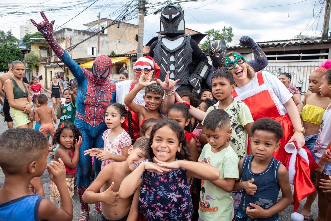 Veranstaltung der Human Seeds Foundation mit Kindern